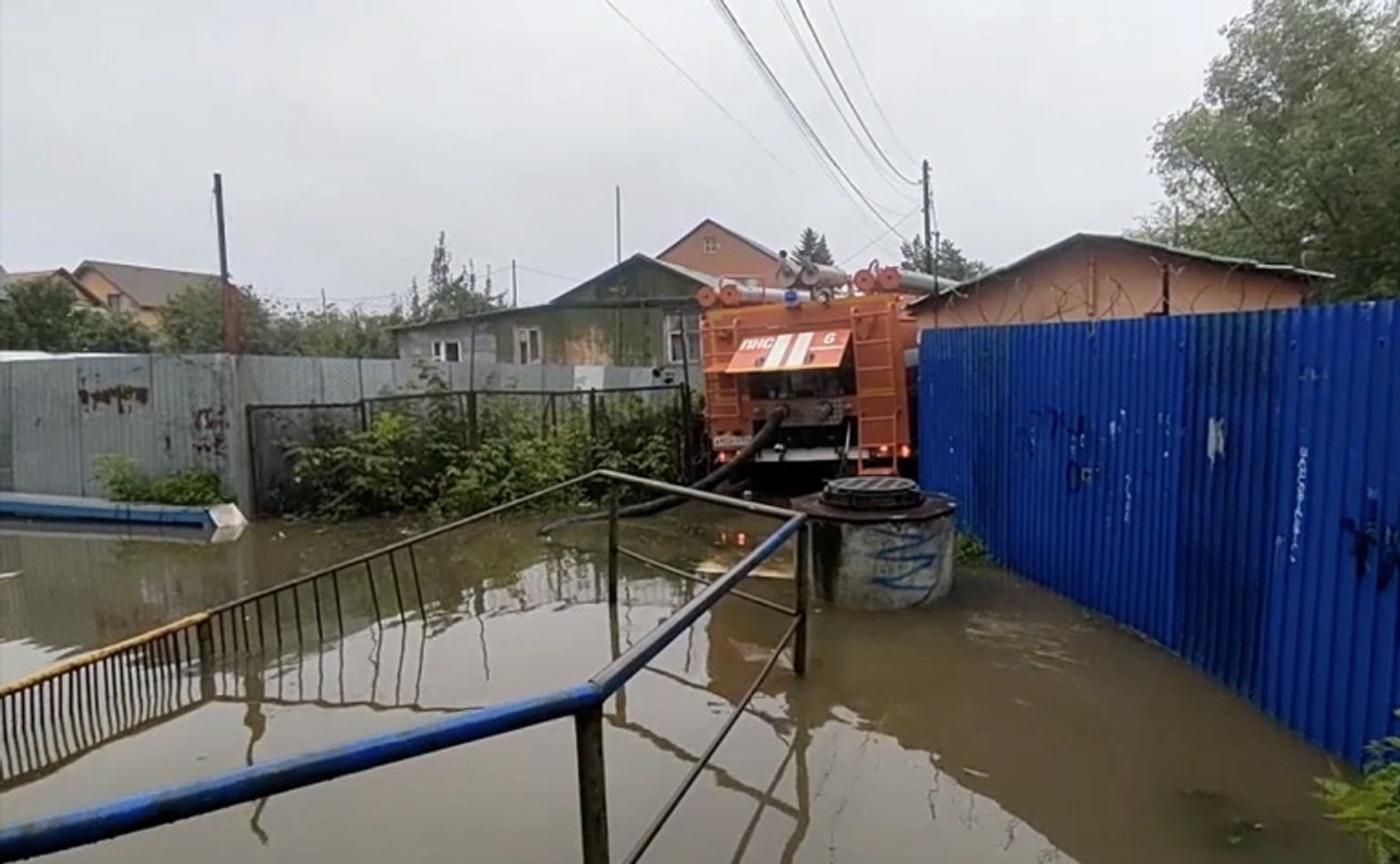 На Киалимском водохранилище произошел смыв плотины длиной 100 м (всего длина плотины 500 м)